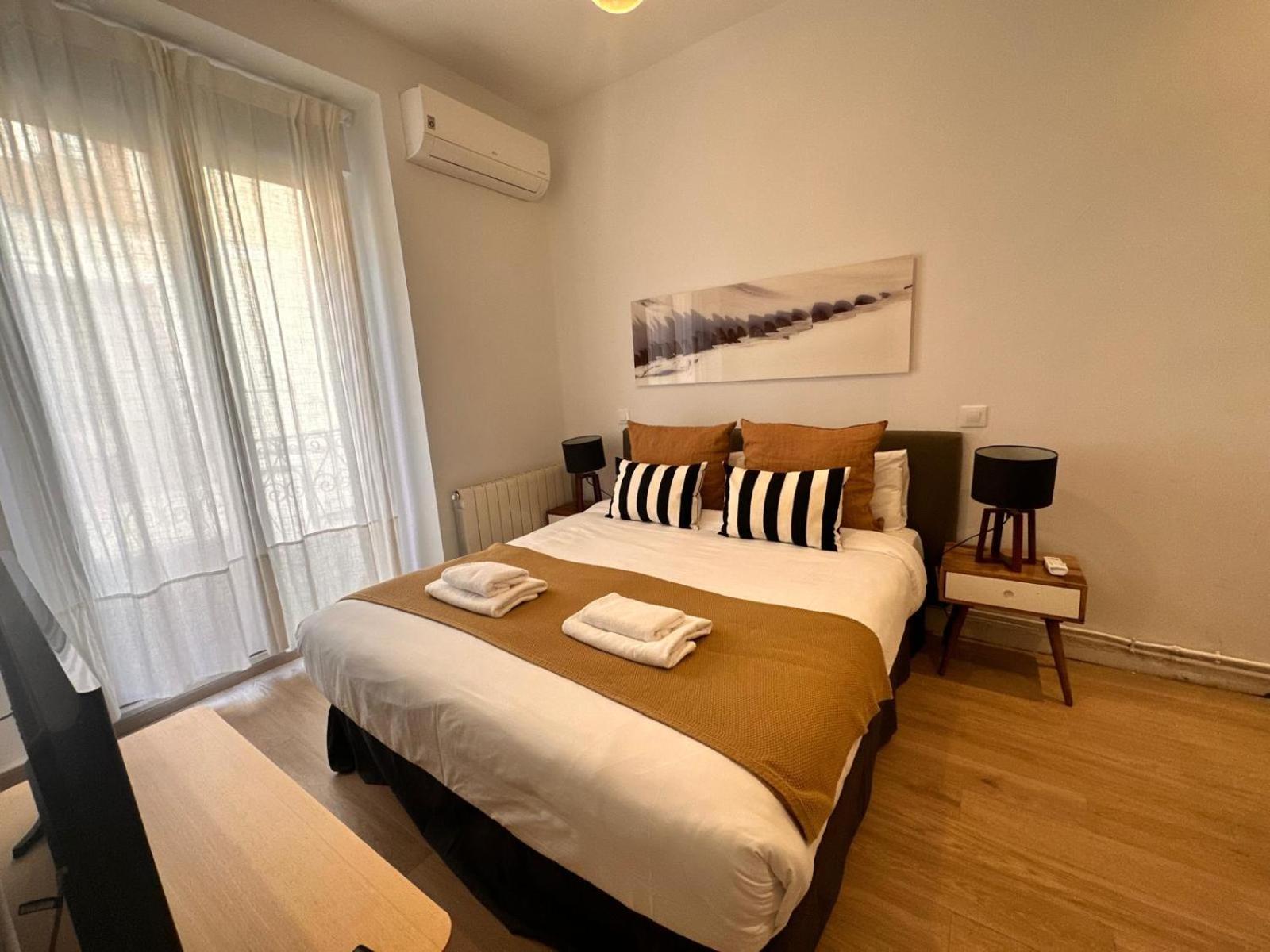 Amazing 3Bd 3Bth With 9 Balconies By Madrid4You Apartments Exterior photo