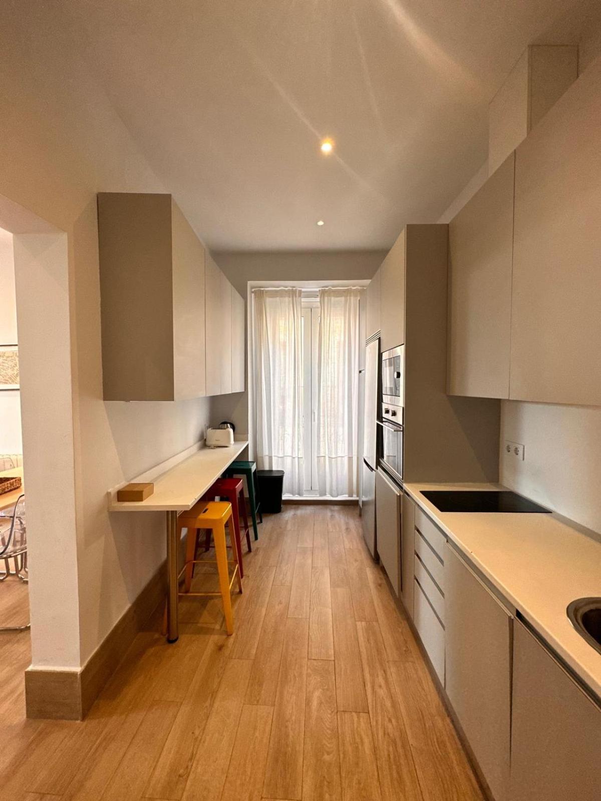 Amazing 3Bd 3Bth With 9 Balconies By Madrid4You Apartments Exterior photo
