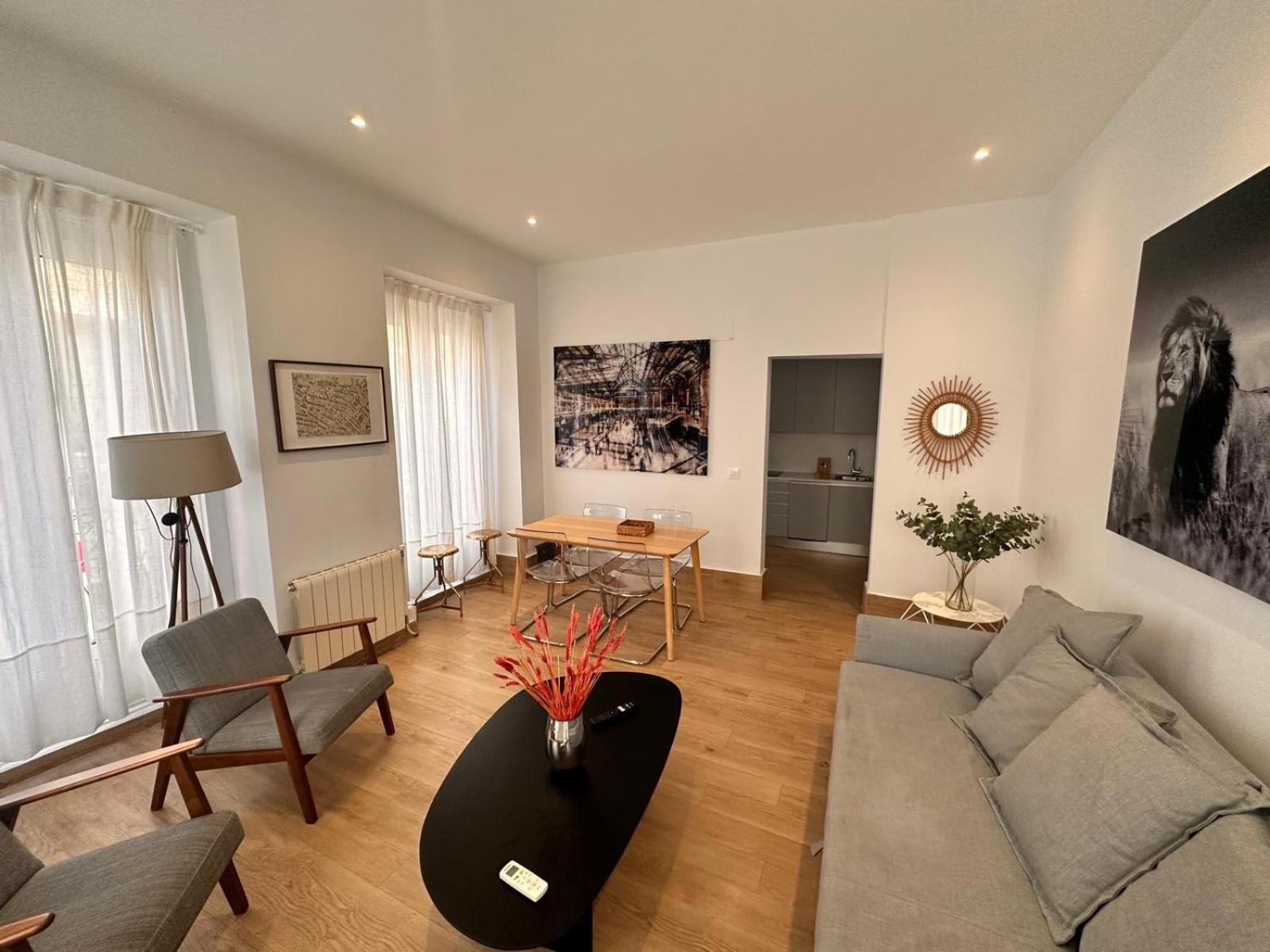 Amazing 3Bd 3Bth With 9 Balconies By Madrid4You Apartments Exterior photo